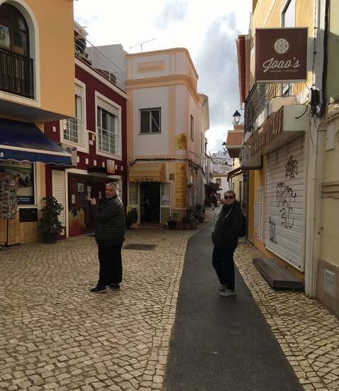 louisa and me portimao